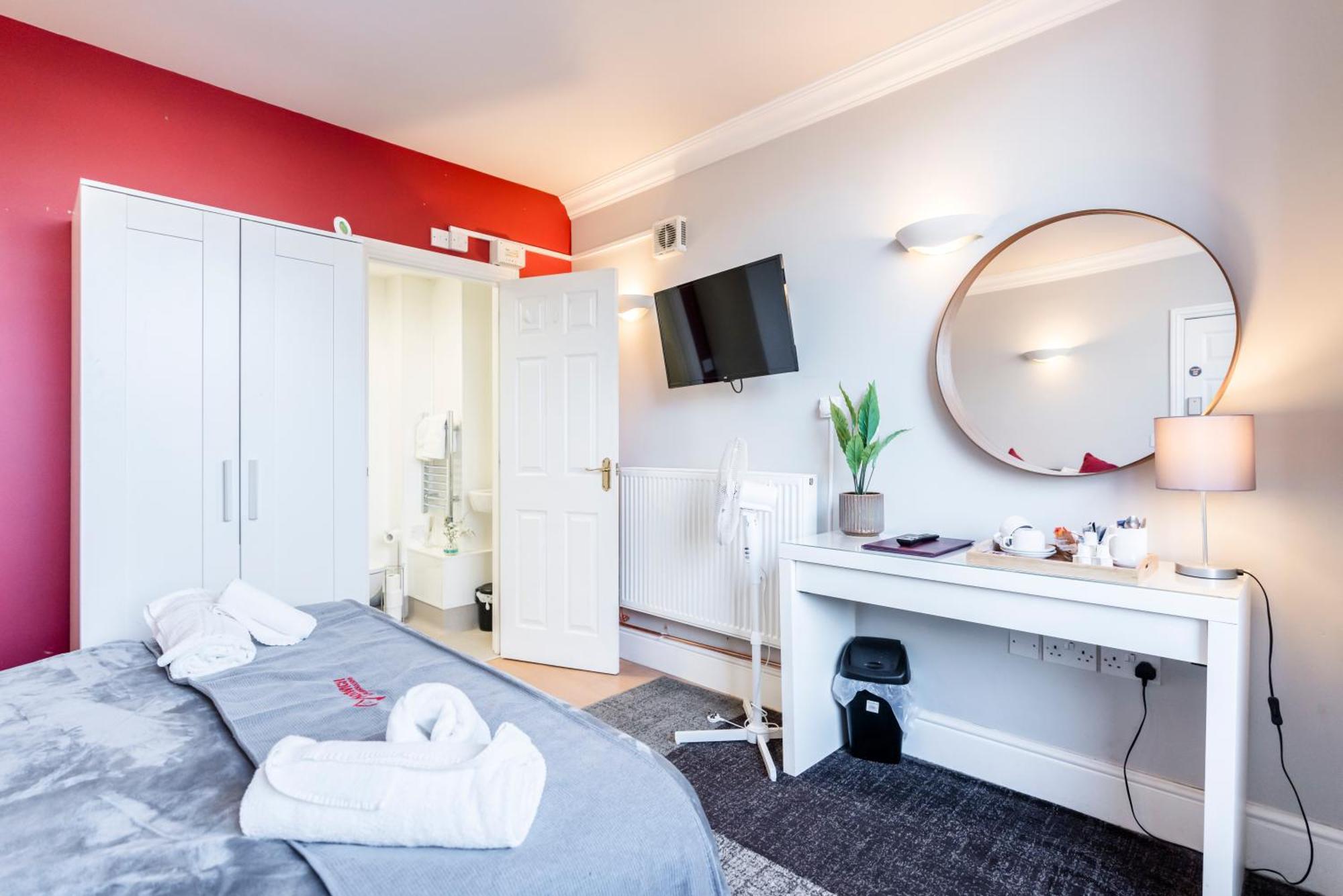 1 Riverside Apartments Норвич Экстерьер фото